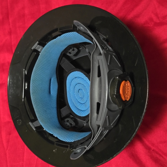 Klein Tools Black Hard Hat with Built In Light - Picture 7 of 7